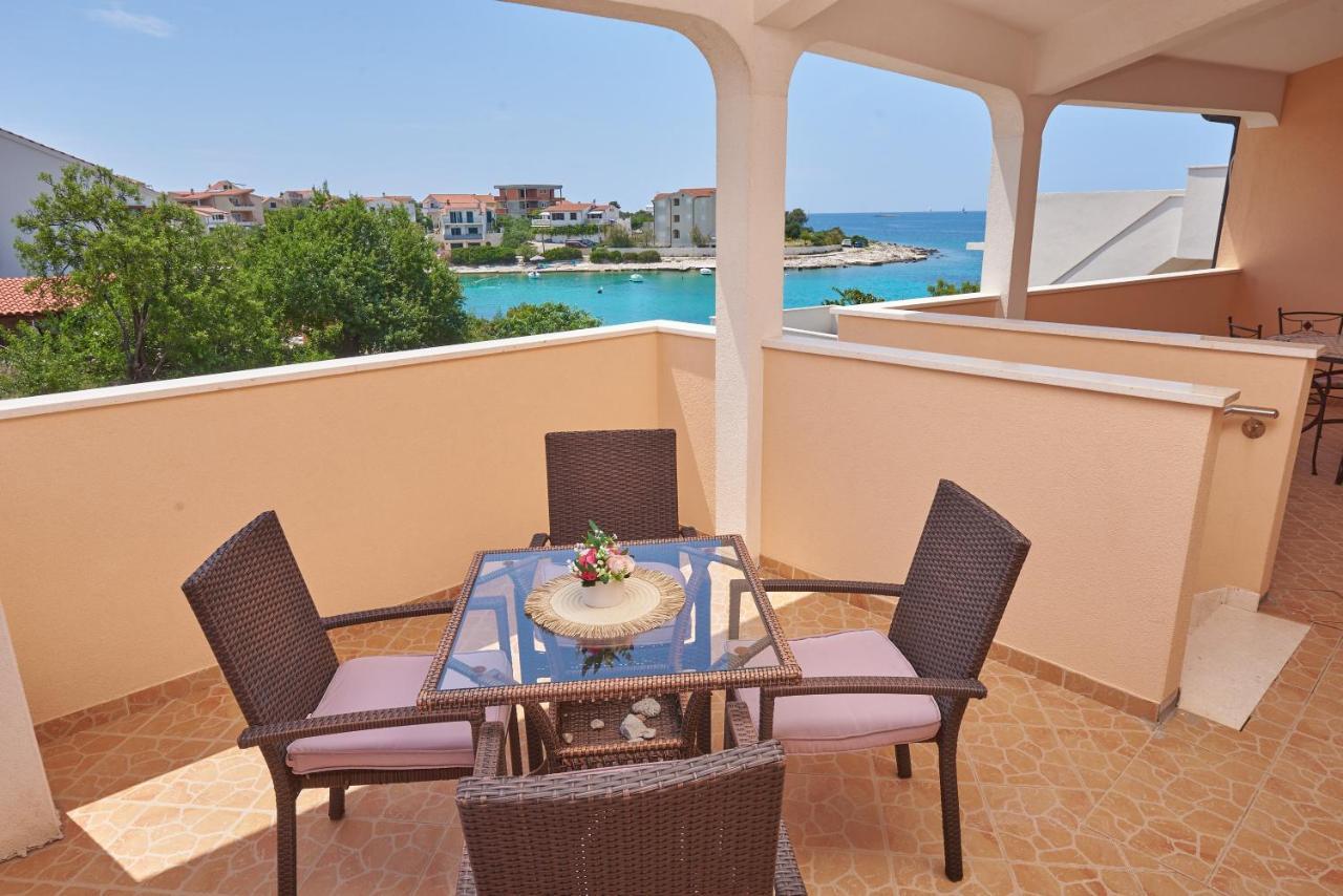 רוגוזניצה Apartments Lumi מראה חיצוני תמונה
