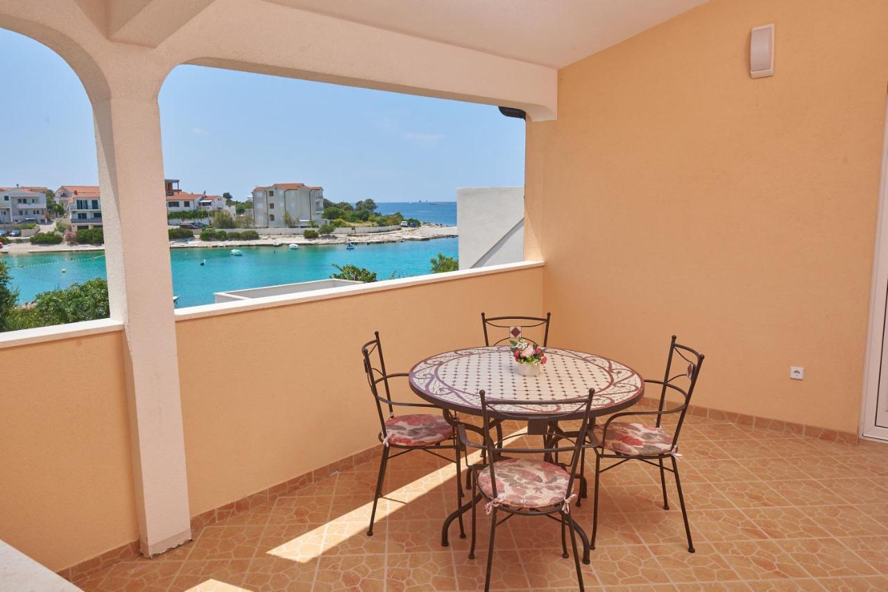 רוגוזניצה Apartments Lumi מראה חיצוני תמונה